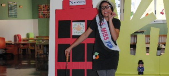 Miss Fun ensenya anglès als més menuts Miss Fun ensenya anglès als més menuts