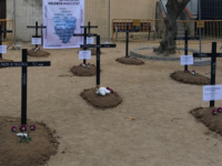 El Servei d'Igualtat d'Arenys de Munt realitza una acció en homenatge a les dones assassinades per violència masclista a Catalunya El Servei d'Igualtat d'Arenys de Munt realitza una acció en homenatge a les dones assassinades per violència masclista a Catalunya