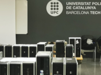 La UEC La Clau rep 10 ordinadors gràcies al programa UPC Reutilitza La UEC La Clau rep 10 ordinadors gràcies al programa UPC Reutilitza